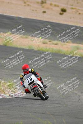 media/Jun-04-2022-WERA (Sat) [[b852bbbd55]]/Race 9 LW Twins Superbike V6 LW D Superstock/